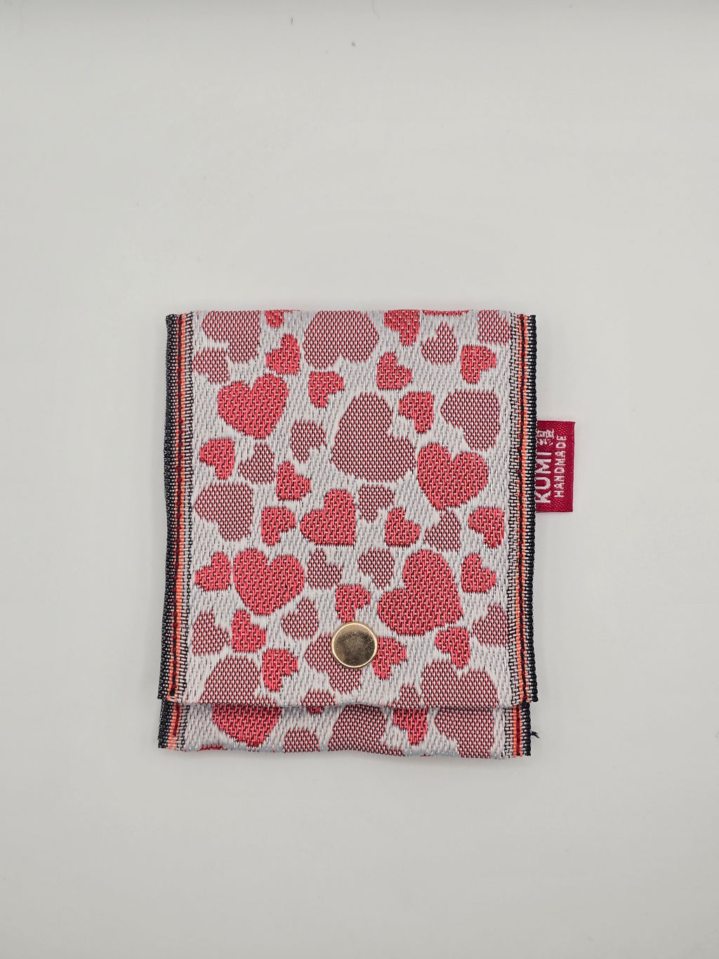 Corazones sobre rosa