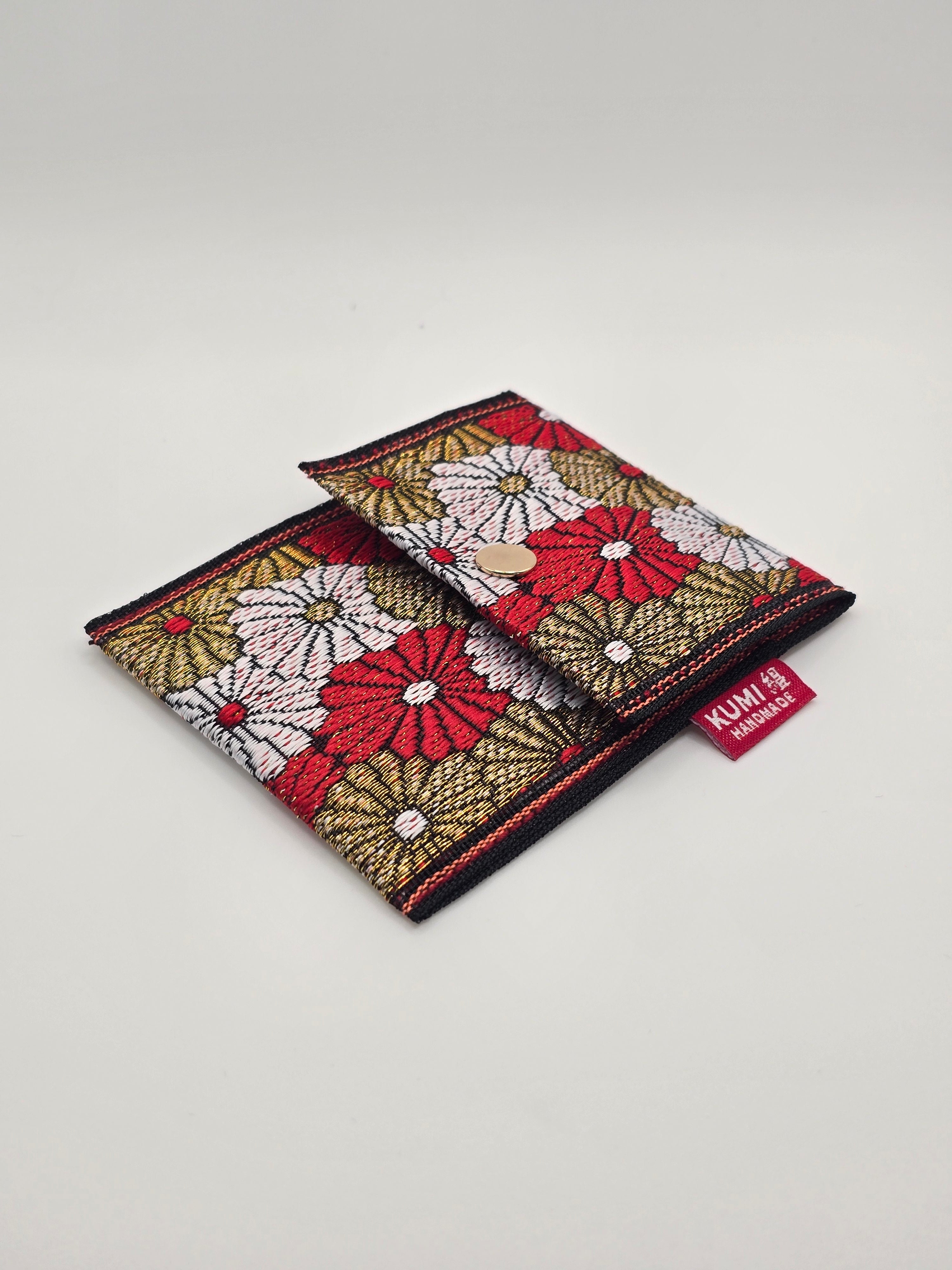 Kiku: Crisantemo de celebración rojo