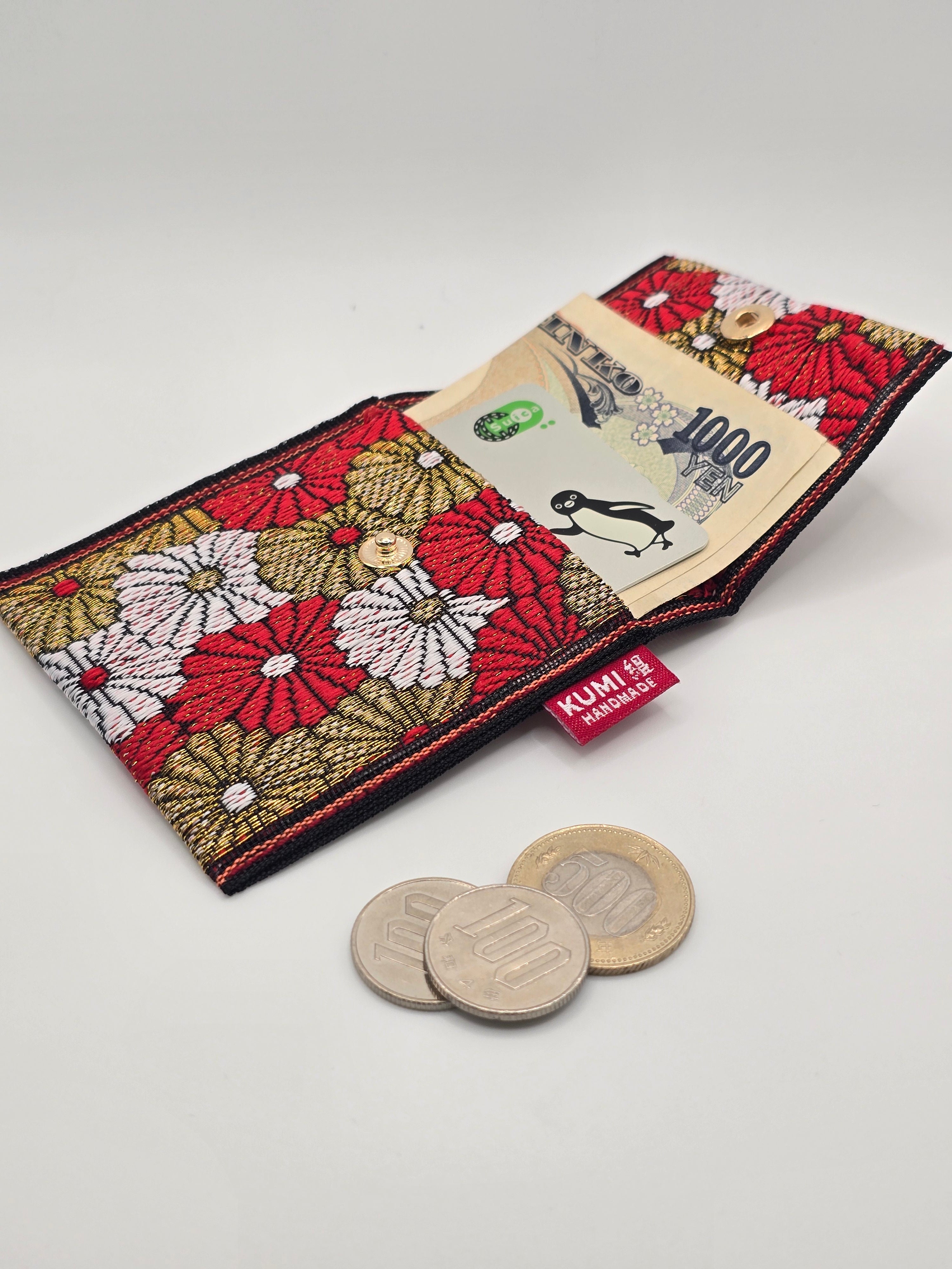 Kiku: Crisantemo de celebración rojo